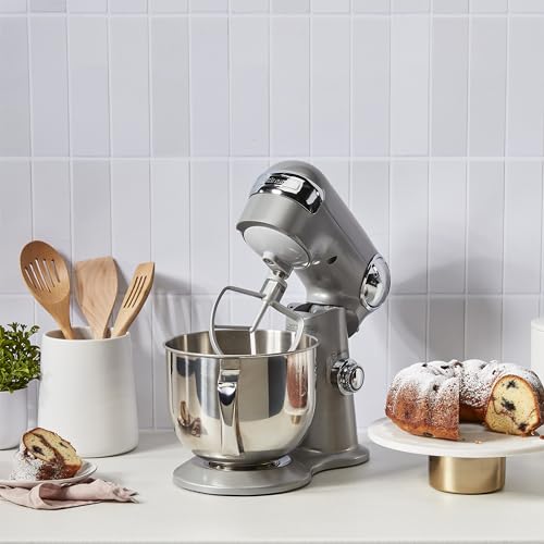 Cuisinart Stand Mixer, 12 Speeds, 5.5-Quart Mixing Bowl, Chef's Whisk, Flat Mixing Paddle, Dough Hook, and Splash Guard with Pour Spout, Silver Lining, SM-50BC, Silver Lining